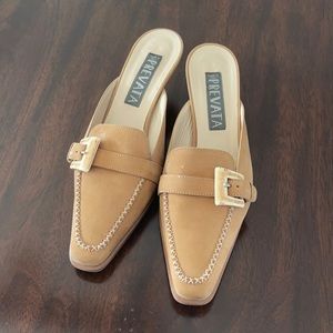 Pervata Kitten Heels